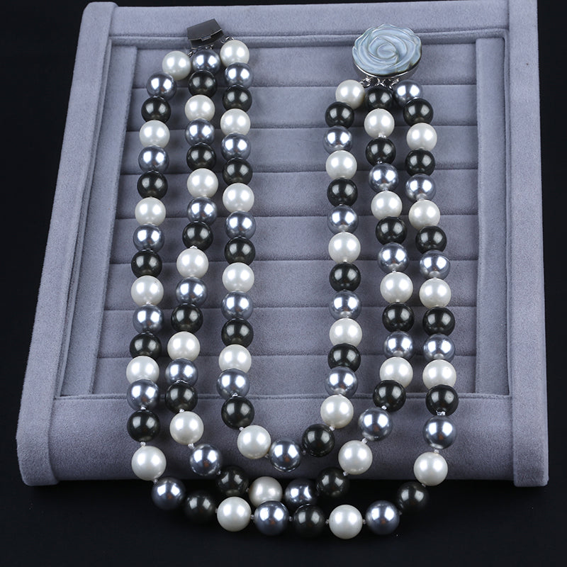 Chunky Sea Shell Bead Necklace High End Costume Jewelry